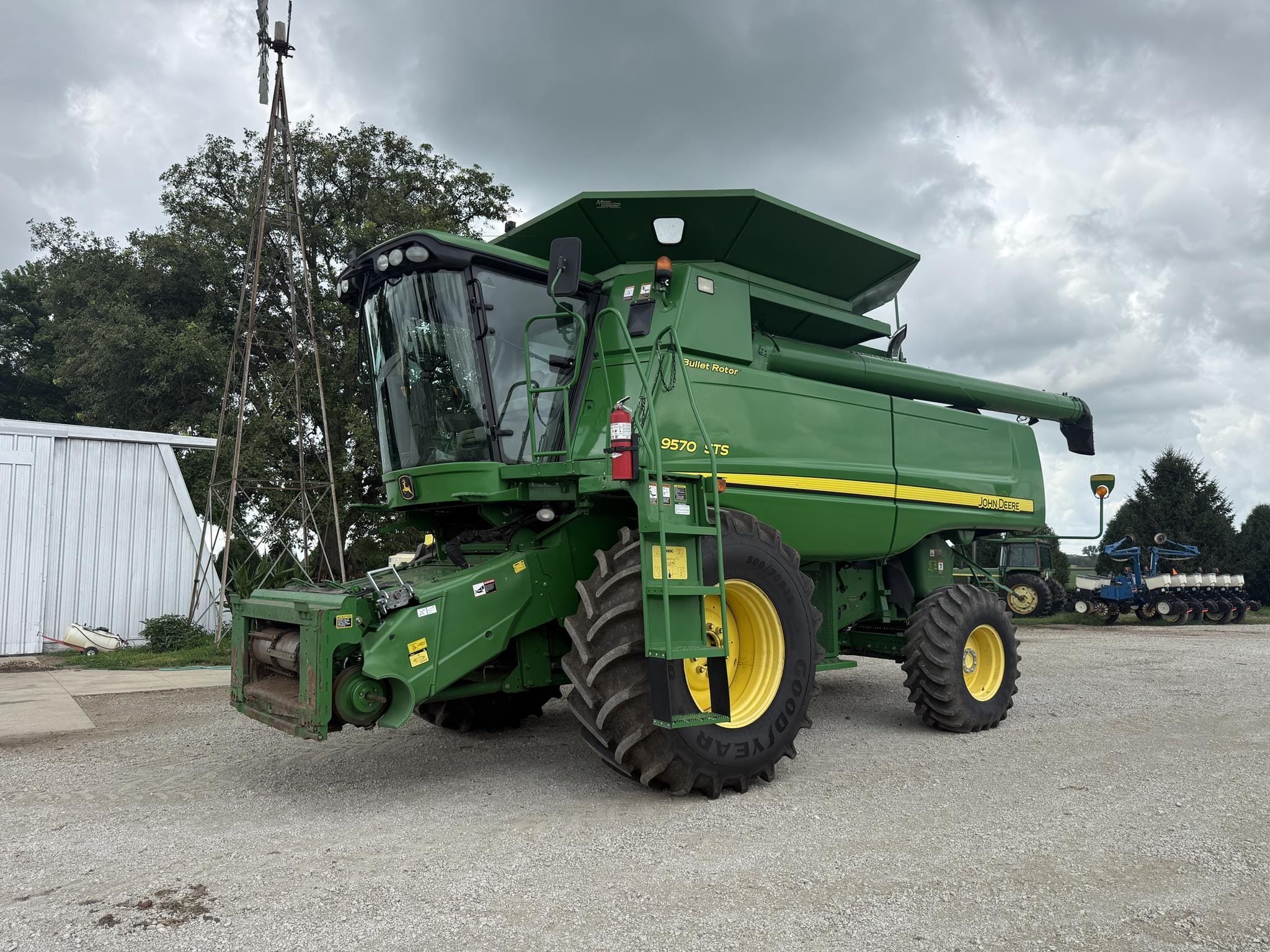 2011 John Deere 9570 STS Equipment Image0