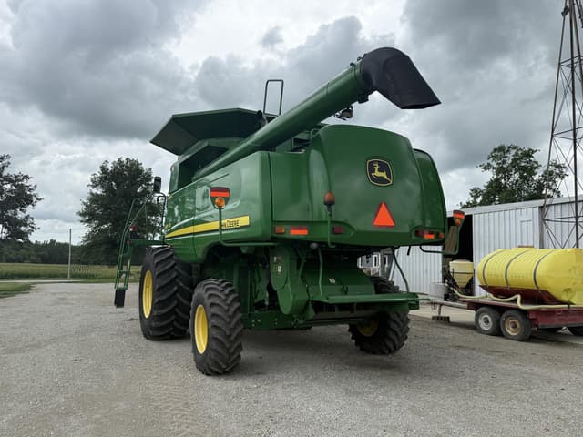 Image of John Deere 9570 STS equipment image 4