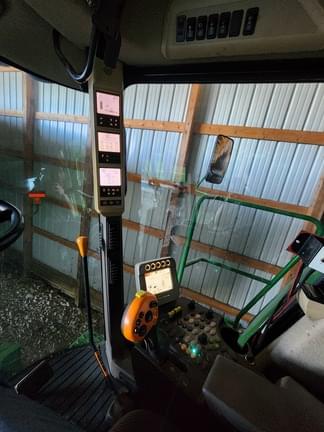 Image of John Deere 9570 STS equipment image 2