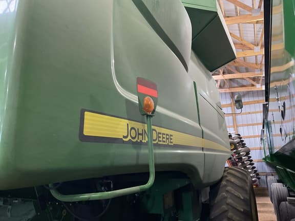 Image of John Deere 9570 STS equipment image 2