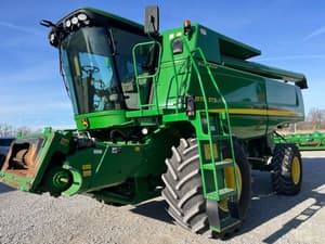 2011 John Deere 9570 STS Image