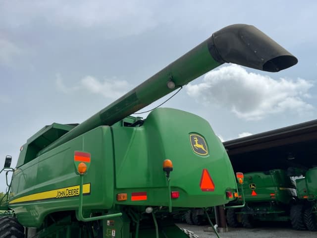 Image of John Deere 9570 STS equipment image 3