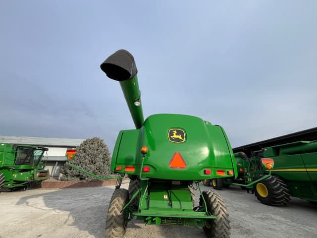 Image of John Deere 9570 STS equipment image 4