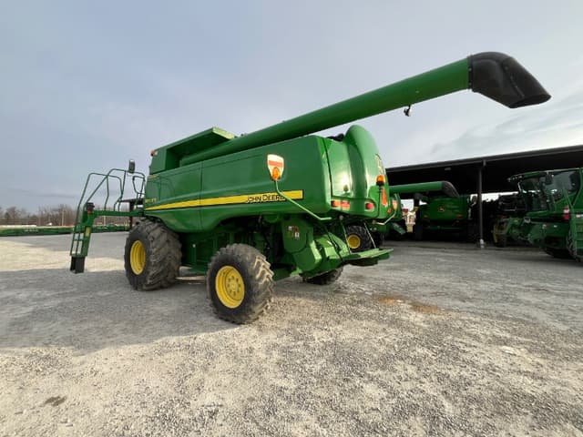 Image of John Deere 9570 STS equipment image 2