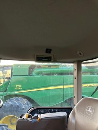 Image of John Deere 9630 equipment image 1