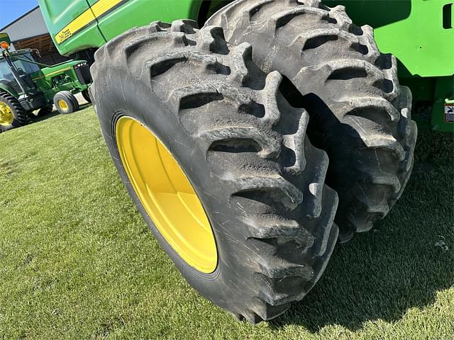 Image of John Deere 9670 STS equipment image 2