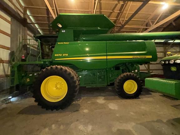 Image of John Deere 9670 STS Primary image