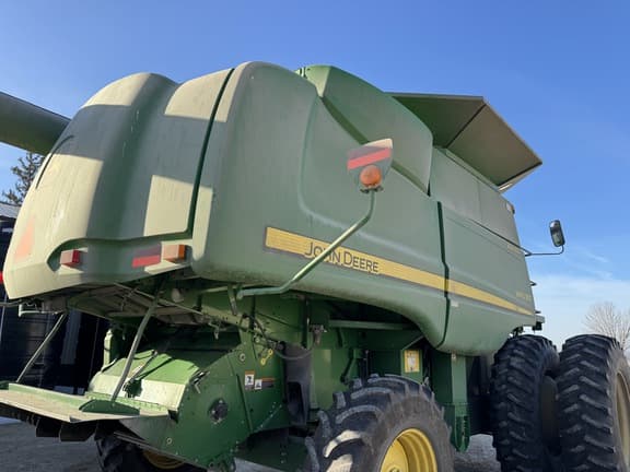 Image of John Deere 9670 STS equipment image 1