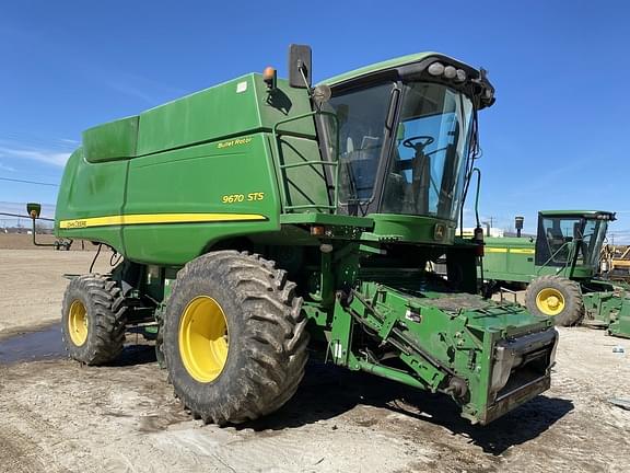 2011 John Deere 9670 STS Combines Class 6 for Sale | Tractor Zoom