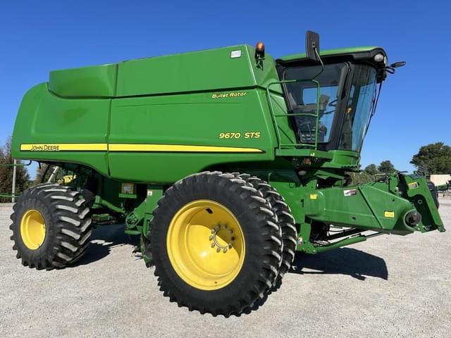 Image of John Deere 9670 STS equipment image 1