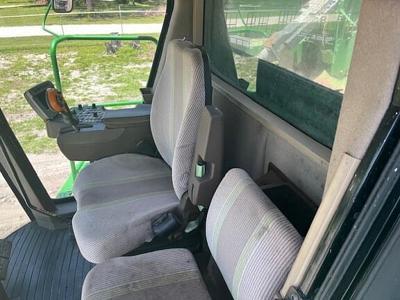 Image of John Deere 9670 STS equipment image 2