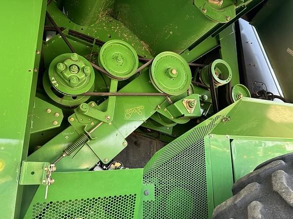 Image of John Deere 9670 STS equipment image 2