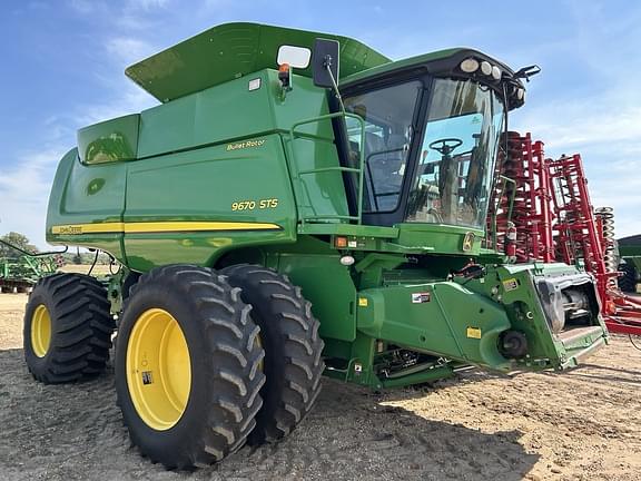 Image of John Deere 9670 STS Primary image