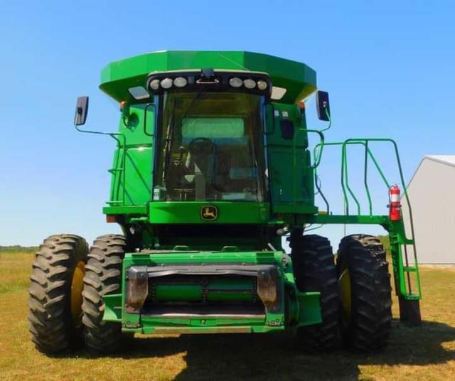 Image of John Deere 9670 STS equipment image 2