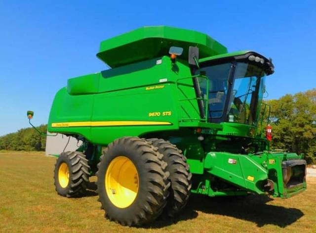 Image of John Deere 9670 STS equipment image 3