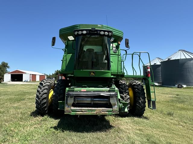 Image of John Deere 9670 STS equipment image 2