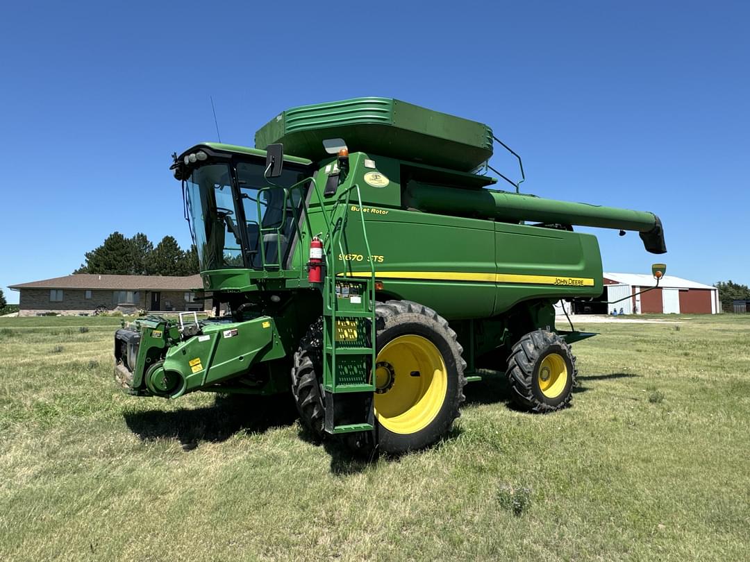Image of John Deere 9670 STS Primary image
