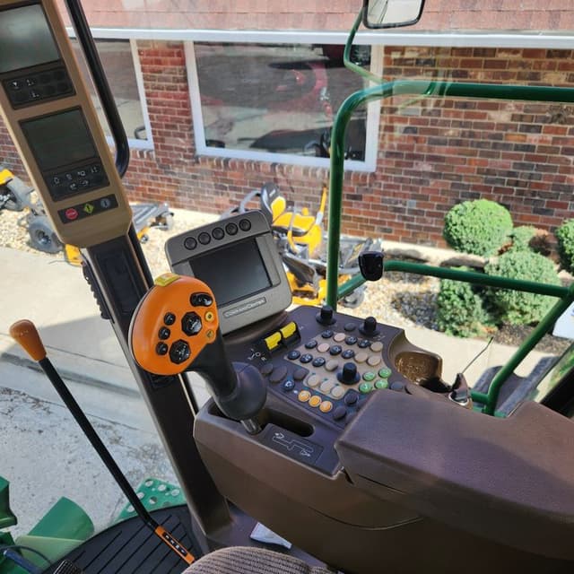 Image of John Deere 9670 STS equipment image 3