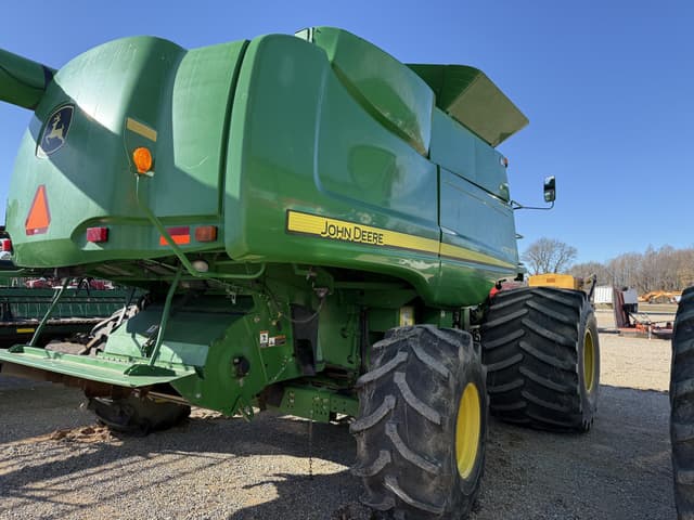 Image of John Deere 9770 STS equipment image 4