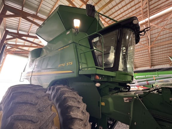 2011 John Deere 9770 STS Equipment Image0