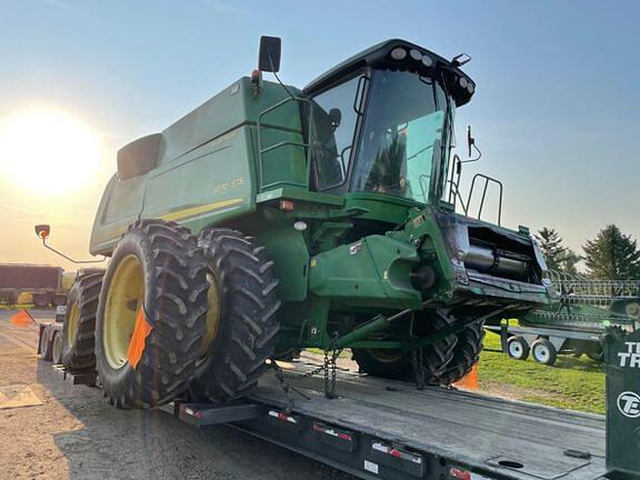 Image of John Deere 9770 STS equipment image 3