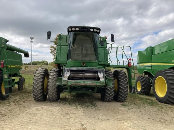 Image of John Deere 9770 STS equipment image 1