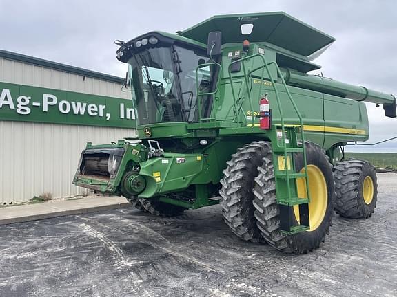 Image of John Deere 9770 STS equipment image 4