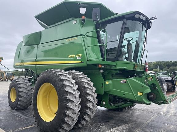 Image of John Deere 9770 STS equipment image 1