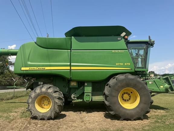 Image of John Deere 9770 STS equipment image 3