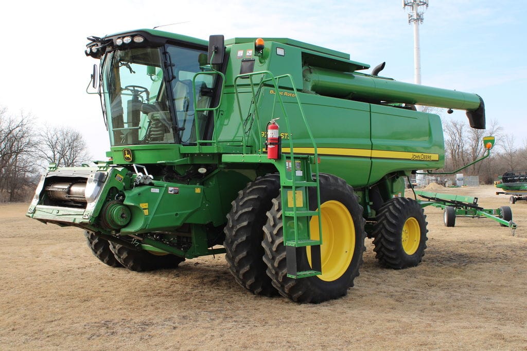 2011 John Deere 9770 STS Equipment Image0