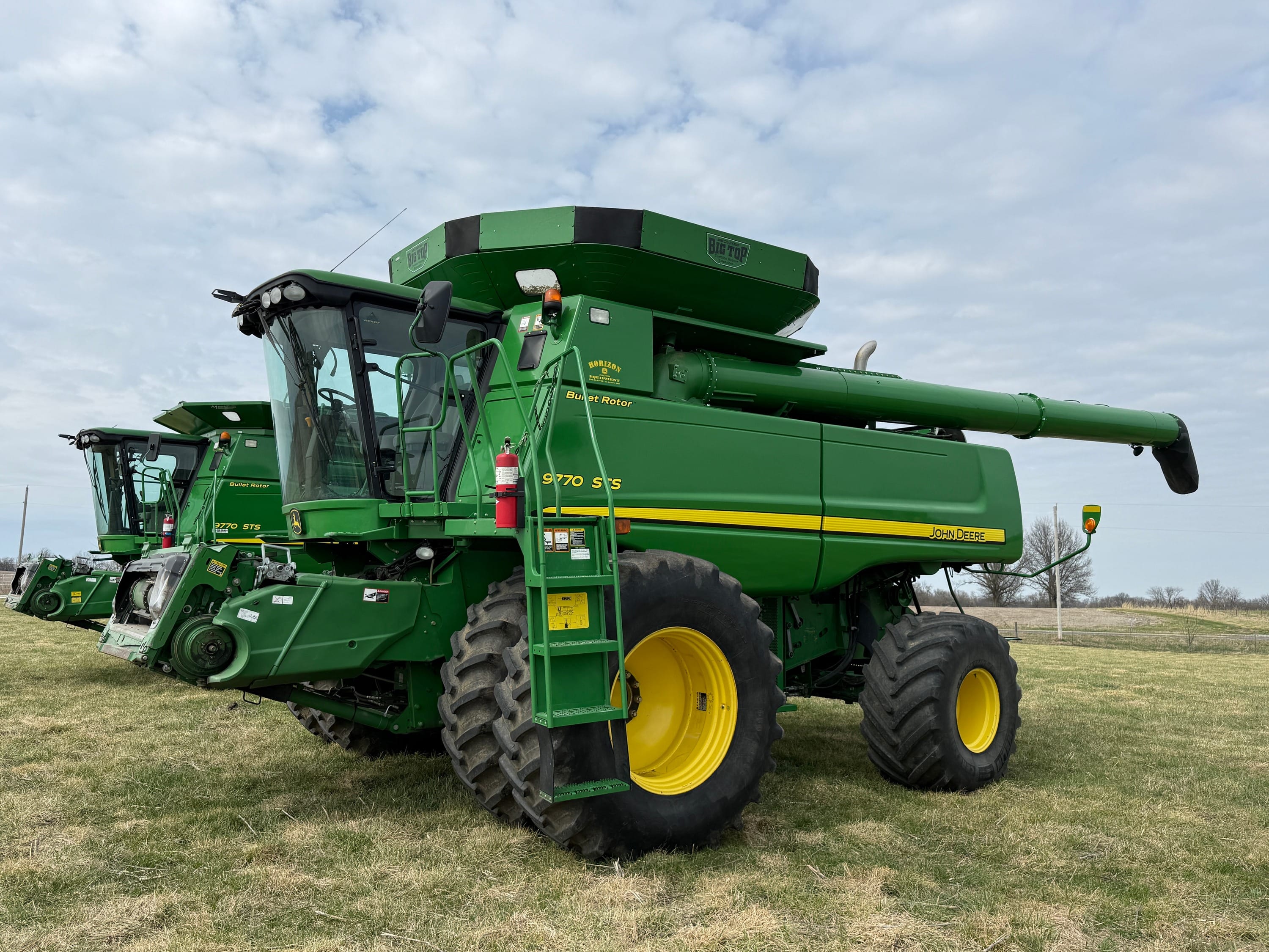 2011 John Deere 9770 STS Equipment Image0