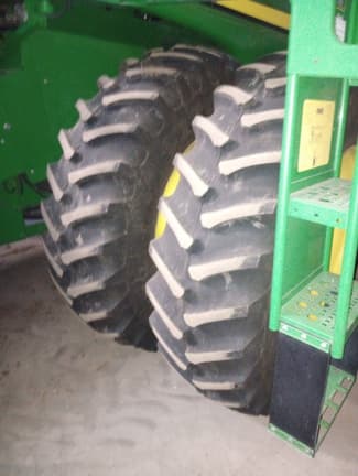 Image of John Deere 9770 STS Image 1