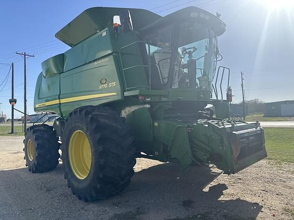 Image of John Deere 9770 STS equipment image 3