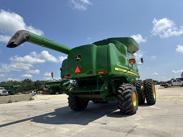 Image of John Deere 9770 STS equipment image 4
