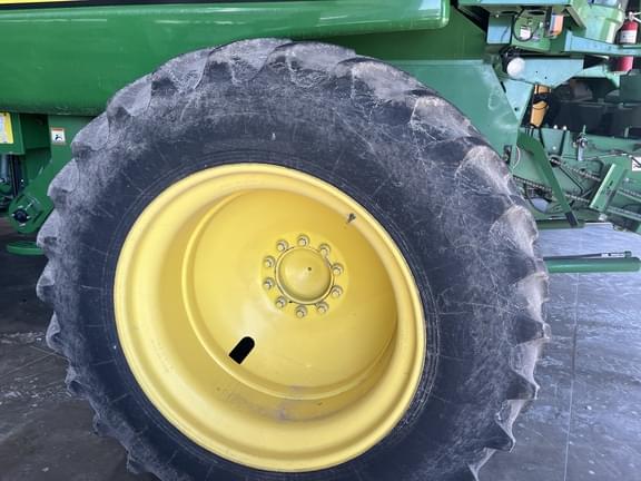 Image of John Deere 9770 STS equipment image 1