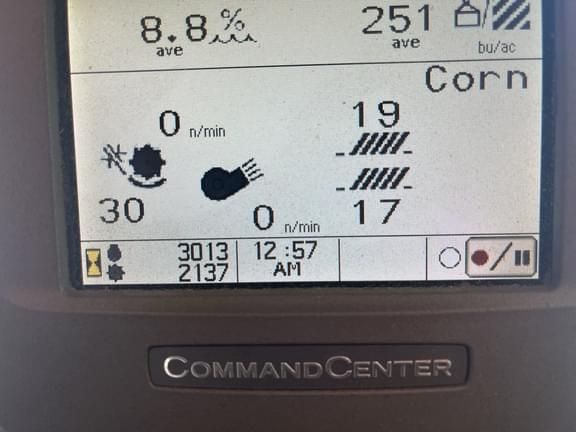 Image of John Deere 9770 STS equipment image 4