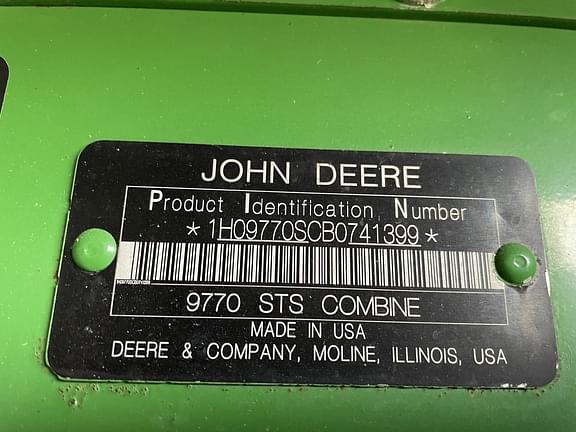 Image of John Deere 9770 STS equipment image 2