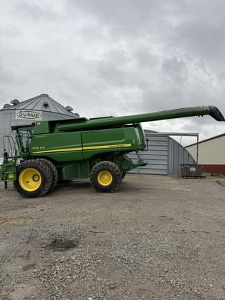 Image of John Deere 9770 STS equipment image 3