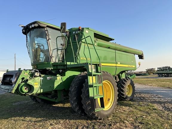 Image of John Deere 9770 STS Primary image