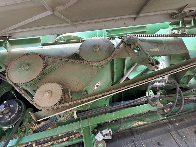 Image of John Deere 9770 STS equipment image 3