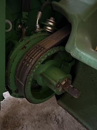 Image of John Deere 9770 STS equipment image 4