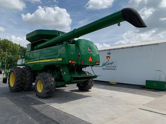Image of John Deere 9770 STS equipment image 2