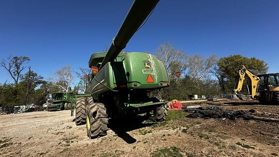 Image of John Deere 9770 STS equipment image 4