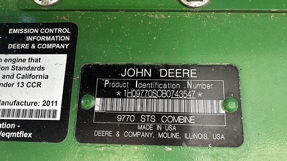 Image of John Deere 9770 STS equipment image 2