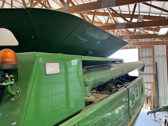 Image of John Deere 9770 STS equipment image 1