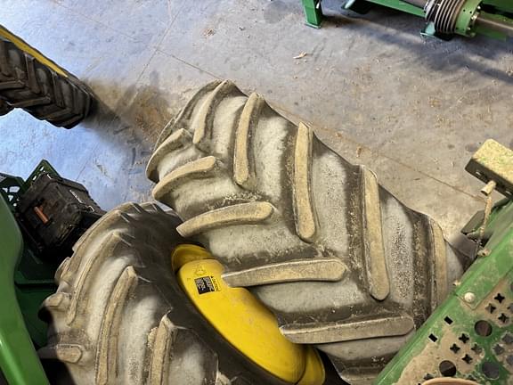 Image of John Deere 9770 STS equipment image 2