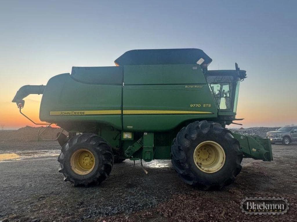 Image of John Deere 9770 STS Image 1