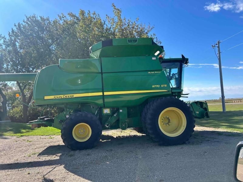 Image of John Deere 9770 STS Primary image