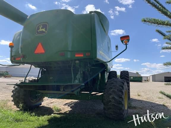 Image of John Deere 9770 STS equipment image 4