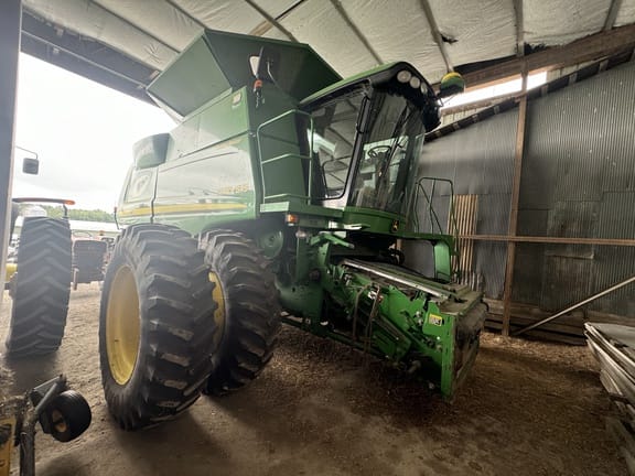 2011 John Deere 9770 STS Equipment Image0